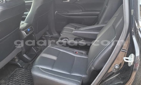 Acheter Occasion Voiture Toyota Highlander Noir à Dakar, Dakar Acheter Occasion Voiture Toyota Highlander Noir à Dakar, Dakar