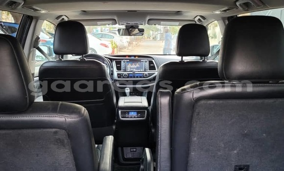 Acheter Occasion Voiture Toyota Highlander Noir à Dakar, Dakar Acheter Occasion Voiture Toyota Highlander Noir à Dakar, Dakar