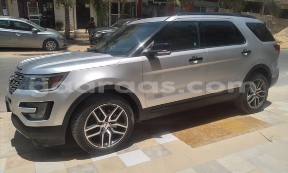 Buy Used Ford Explorer Silver Car in Dakar in Dakar Buy Used Ford Explorer Silver Car in Dakar in Dakar