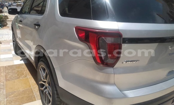 Buy Used Ford Explorer Silver Car in Dakar in Dakar Buy Used Ford Explorer Silver Car in Dakar in Dakar