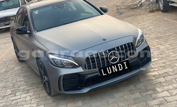 Acheter Import Voiture Mercedes‒Benz C-klasse AMG Gris à Dakar, Dakar Acheter Import Voiture Mercedes‒Benz C-klasse AMG Gris à Dakar, Dakar