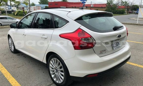 Acheter Occasion Voiture Ford Focus Blanc à Dakar, Dakar Acheter Occasion Voiture Ford Focus Blanc à Dakar, Dakar