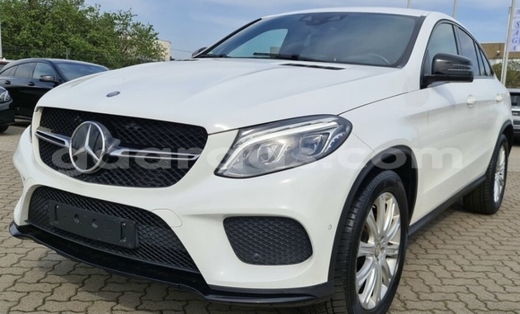Acheter Import Voiture Mercedes‒Benz GLE Coupe Blanc à Dakar, Dakar Acheter Import Voiture Mercedes‒Benz GLE Coupe Blanc à Dakar, Dakar