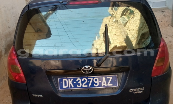 Buy Used Toyota Corolla Verso Blue Car in Dakar in Dakar