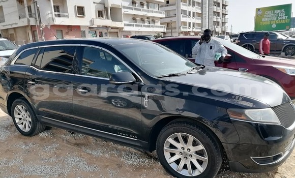 Buy Import Lincoln MKT Black Car in Dakar in Dakar Buy Import Lincoln MKT Black Car in Dakar in Dakar