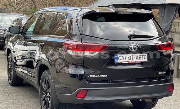 Dieundeu Occasion Toyota Highlander Black Auto in Dakar in Dakar Dieundeu Occasion Toyota Highlander Black Auto in Dakar in Dakar