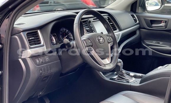 Dieundeu Occasion Toyota Highlander Black Auto in Dakar in Dakar Dieundeu Occasion Toyota Highlander Black Auto in Dakar in Dakar
