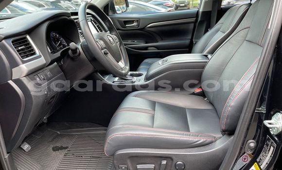 Dieundeu Occasion Toyota Highlander Black Auto in Dakar in Dakar Dieundeu Occasion Toyota Highlander Black Auto in Dakar in Dakar