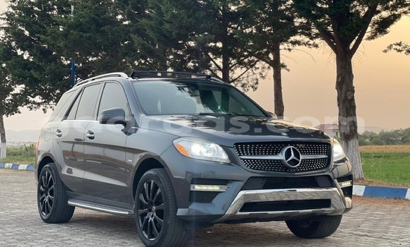 Dieundeu Occasion Mercedes‒Benz ML–Class Black Auto in Dakar in Dakar Dieundeu Occasion Mercedes‒Benz ML–Class Black Auto in Dakar in Dakar