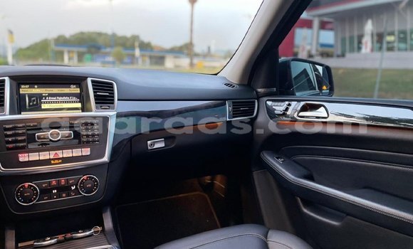 Dieundeu Occasion Mercedes‒Benz ML–Class Black Auto in Dakar in Dakar Dieundeu Occasion Mercedes‒Benz ML–Class Black Auto in Dakar in Dakar