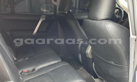 Dieundeu Occasion Toyota Land Cruiser Prado White Auto in Dakar in Dakar Dieundeu Occasion Toyota Land Cruiser Prado White Auto in Dakar in Dakar