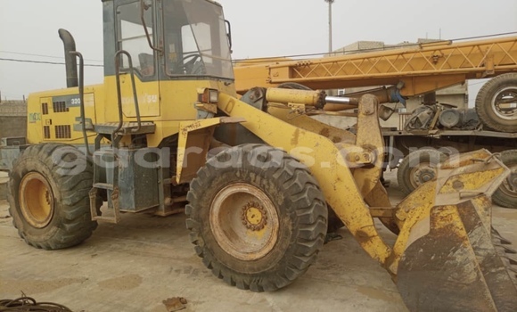 Buy Used Caterpillar 120 Silver Truck in Damniadio in Dakar Buy Used Caterpillar 120 Silver Truck in Damniadio in Dakar