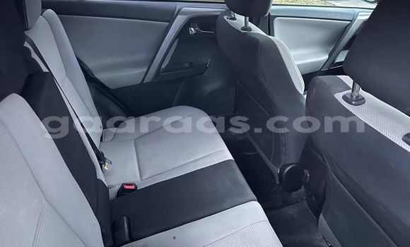 Dieundeu Occasion Toyota RAV4 Red Auto in Dakar in Dakar Dieundeu Occasion Toyota RAV4 Red Auto in Dakar in Dakar