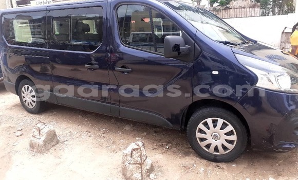 Buy Used Renault Trafic Blue Car in Dakar in Dakar Buy Used Renault Trafic Blue Car in Dakar in Dakar