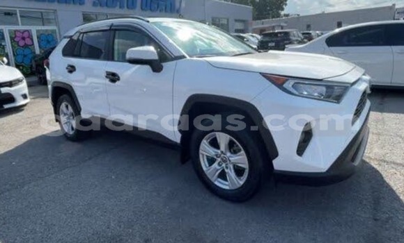 Acheter Occasion Voiture Toyota RAV4 Blanc à Dakar, Dakar Acheter Occasion Voiture Toyota RAV4 Blanc à Dakar, Dakar