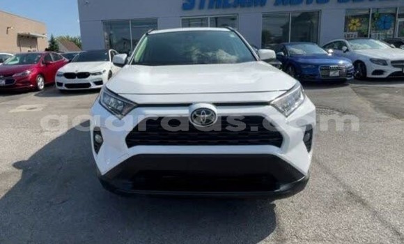 Acheter Occasion Voiture Toyota RAV4 Blanc à Dakar, Dakar Acheter Occasion Voiture Toyota RAV4 Blanc à Dakar, Dakar