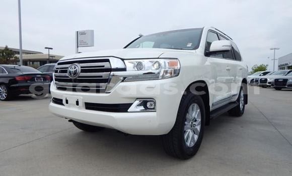 Buy Used Toyota Land Cruiser White Car in Diourbel in Diourbel