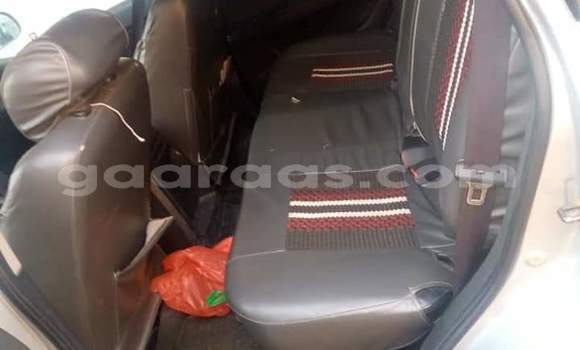 Dieundeu Occasion SsangYong Rexton Silver Auto in Thiès in Région de Thiès Dieundeu Occasion SsangYong Rexton Silver Auto in Thiès in Région de Thiès