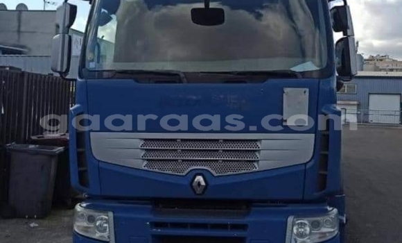 Dieundeu Occasion Renault PJ Blue 4x4 in Dakar in Dakar Dieundeu Occasion Renault PJ Blue 4x4 in Dakar in Dakar