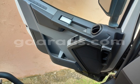 Acheter Occasion Utilitaire Renault TRM 10000 Blanc à Thiès, Région de Thiès Acheter Occasion Utilitaire Renault TRM 10000 Blanc à Thiès, Région de Thiès