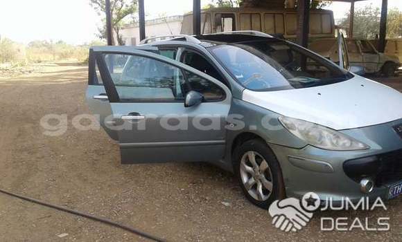 Acheter Occasion Voiture Peugeot 307 Vert à Thiès, Région de Thiès Acheter Occasion Voiture Peugeot 307 Vert à Thiès, Région de Thiès