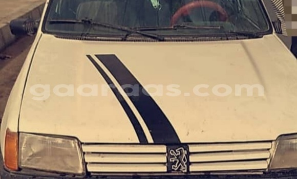 Dieundeu Occasion Peugeot 205 White Auto in Dakar in Dakar Dieundeu Occasion Peugeot 205 White Auto in Dakar in Dakar