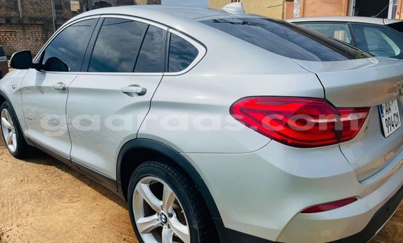 Dieundeu Occasion BMW X4 White Auto in Dakar in Dakar Dieundeu Occasion BMW X4 White Auto in Dakar in Dakar