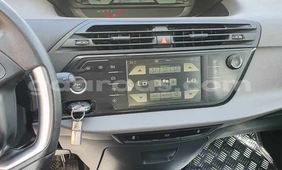 Dieundeu Imported Citroen C4 Picasso Silver Auto in Dakar in Dakar Dieundeu Imported Citroen C4 Picasso Silver Auto in Dakar in Dakar