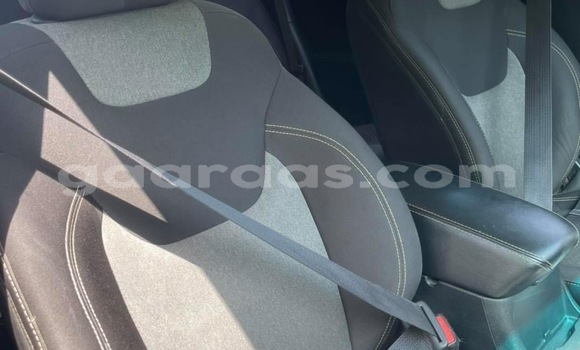 Buy Import Jeep Cherokee Silver Car in Dakar in Dakar Buy Import Jeep Cherokee Silver Car in Dakar in Dakar