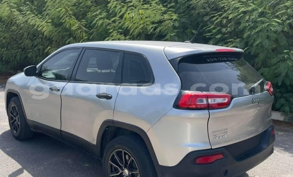 Buy Import Jeep Cherokee Silver Car in Dakar in Dakar Buy Import Jeep Cherokee Silver Car in Dakar in Dakar