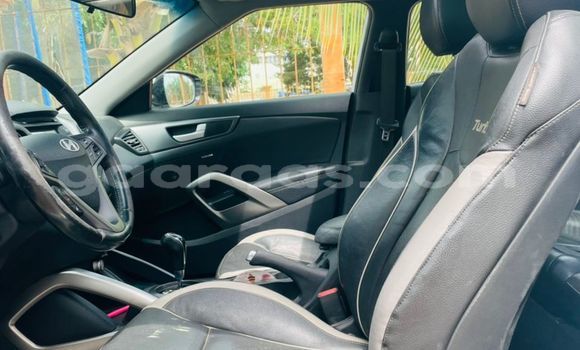 Acheter Occasion Voiture Hyundai Veloster Blanc à Dakar, Dakar Acheter Occasion Voiture Hyundai Veloster Blanc à Dakar, Dakar