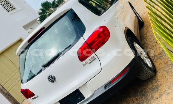 Acheter Occasion Voiture Volkswagen Tiguan Blanc à Dakar, Dakar Acheter Occasion Voiture Volkswagen Tiguan Blanc à Dakar, Dakar