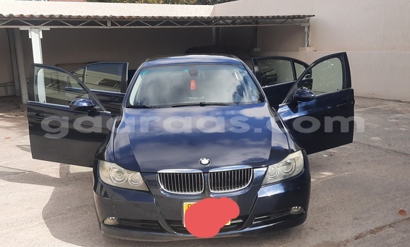 Buy Import BMW 3–Series Blue Car in Dakar in Dakar