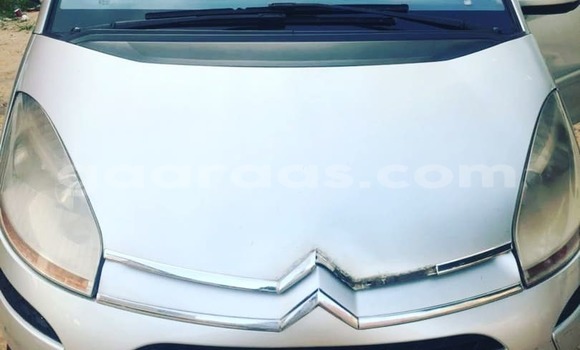 Acheter Occasion Voiture Citroen C4 Picasso Gris à Dakar, Dakar Acheter Occasion Voiture Citroen C4 Picasso Gris à Dakar, Dakar