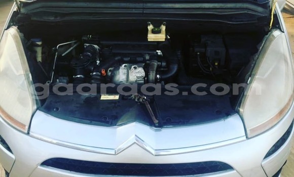 Acheter Occasion Voiture Citroen C4 Picasso Gris à Dakar, Dakar Acheter Occasion Voiture Citroen C4 Picasso Gris à Dakar, Dakar