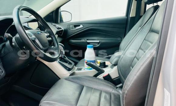 Acheter Occasion Voiture Ford Escape Gris à Dakar, Dakar Acheter Occasion Voiture Ford Escape Gris à Dakar, Dakar