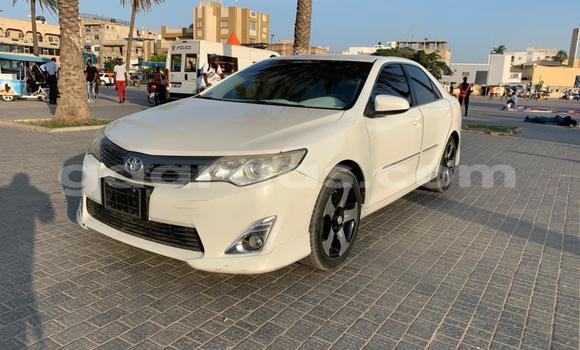 Dieundeu Imported Toyota Camry White Auto in Dakar in Dakar