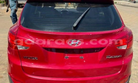 Dieundeu Occasion Hyundai Tucson Red Auto in Dakar in Dakar Dieundeu Occasion Hyundai Tucson Red Auto in Dakar in Dakar