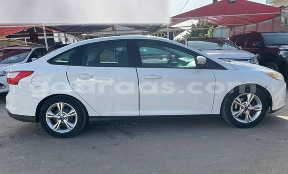 Acheter Occasion Voiture Ford Focus Blanc à Dakar, Dakar Acheter Occasion Voiture Ford Focus Blanc à Dakar, Dakar