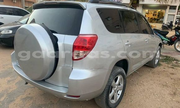 Dieundeu Occasion Toyota RAV4 Silver Auto in Dakar in Dakar Dieundeu Occasion Toyota RAV4 Silver Auto in Dakar in Dakar