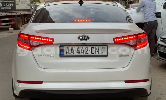Dieundeu Occasion Kia Optima White Auto in Dakar in Dakar Dieundeu Occasion Kia Optima White Auto in Dakar in Dakar