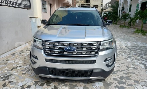 Dieundeu Occasion Ford Explorer Silver Auto in Dakar in Dakar Dieundeu Occasion Ford Explorer Silver Auto in Dakar in Dakar