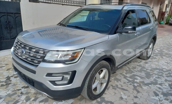 Dieundeu Occasion Ford Explorer Silver Auto in Dakar in Dakar Dieundeu Occasion Ford Explorer Silver Auto in Dakar in Dakar