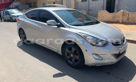 Dieundeu Occasion Hyundai Avante Silver Auto in Dakar in Dakar