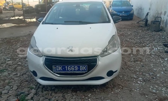 Acheter Occasion Voiture Peugeot 208 Blanc à Dakar, Dakar