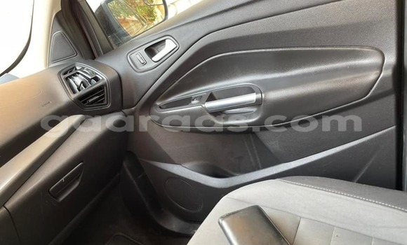 Acheter Occasion Voiture Ford Escape Noir à Dakar, Dakar Acheter Occasion Voiture Ford Escape Noir à Dakar, Dakar