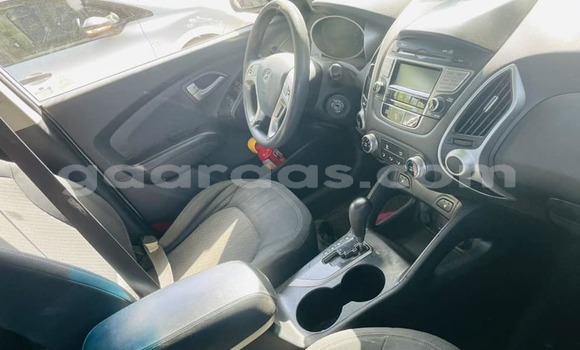 Dieundeu Occasion Hyundai Tucson Silver Auto in Dakar in Dakar Dieundeu Occasion Hyundai Tucson Silver Auto in Dakar in Dakar