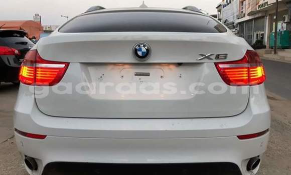 Dieundeu Beess BMW X6 White Auto in Dakar in Dakar Dieundeu Beess BMW X6 White Auto in Dakar in Dakar
