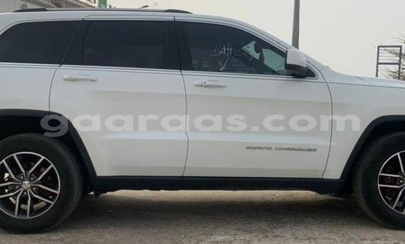 Buy Import Jeep Grand Cherokee White Car in Dakar in Dakar Buy Import Jeep Grand Cherokee White Car in Dakar in Dakar