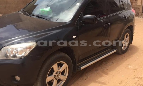 Dieundeu Occasion Toyota RAV4 Black Auto in Dakar in Dakar Dieundeu Occasion Toyota RAV4 Black Auto in Dakar in Dakar